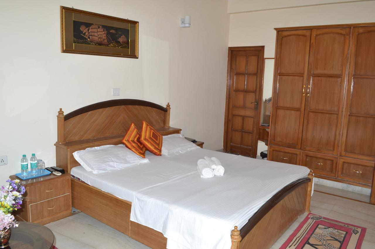 Raj Cottage Ganga Vatika ริชิเคช ภายนอก รูปภาพ