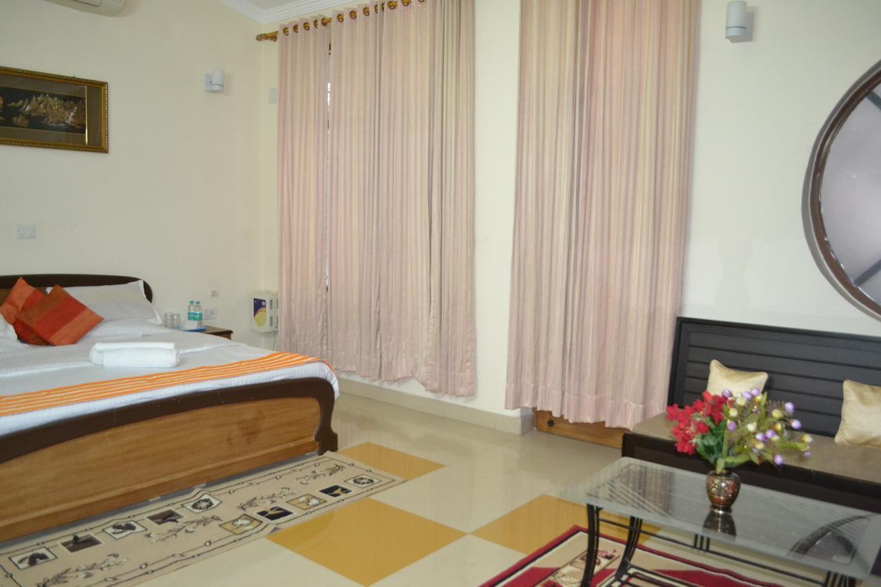Raj Cottage Ganga Vatika ริชิเคช ภายนอก รูปภาพ