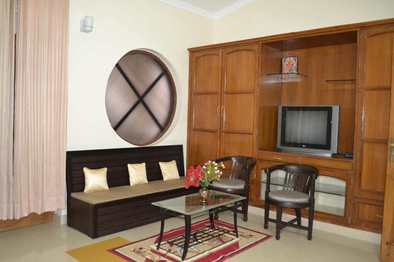 Raj Cottage Ganga Vatika ริชิเคช ภายนอก รูปภาพ