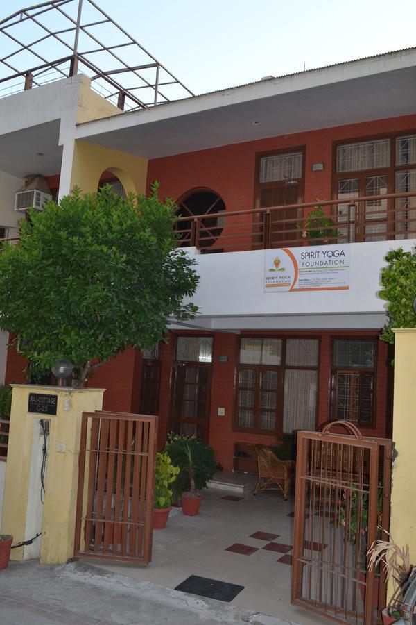 Raj Cottage Ganga Vatika ริชิเคช ภายนอก รูปภาพ
